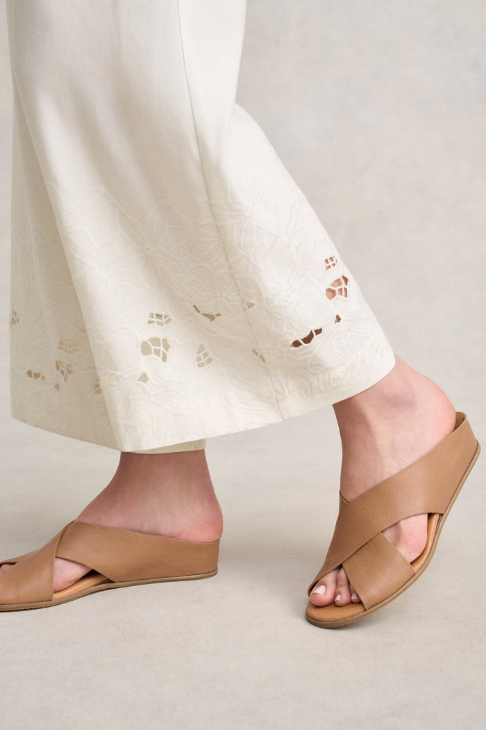 7/8th Embroidered Pant - Warm White