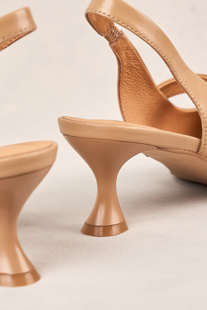 Audrey Kitten Heel - Tan
