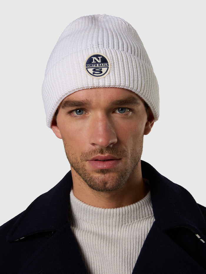 1 | White onyx | beanie-623428
