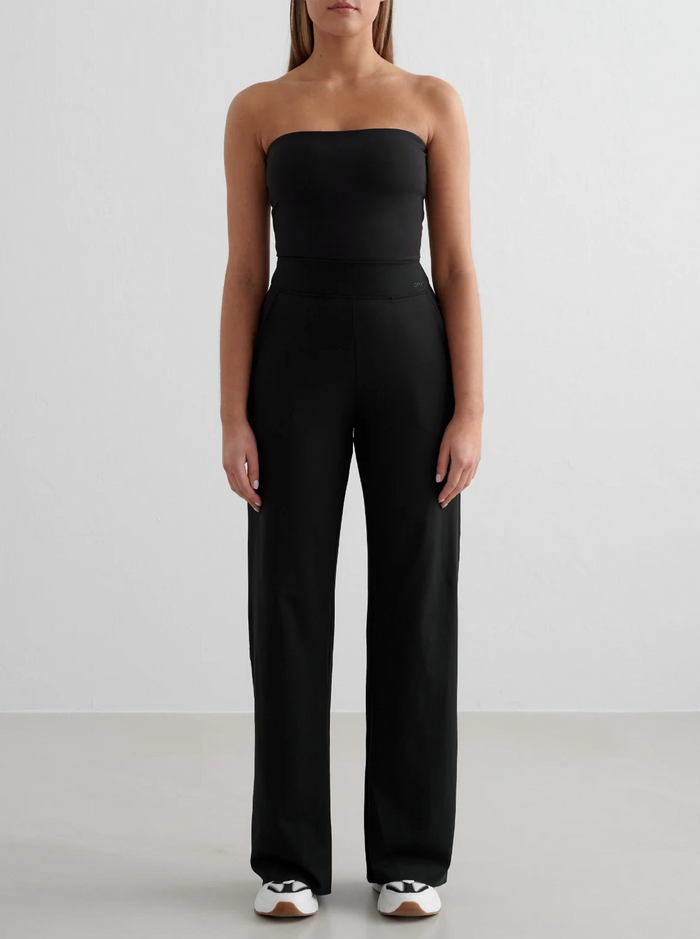Black Sense Wide Pants in Black