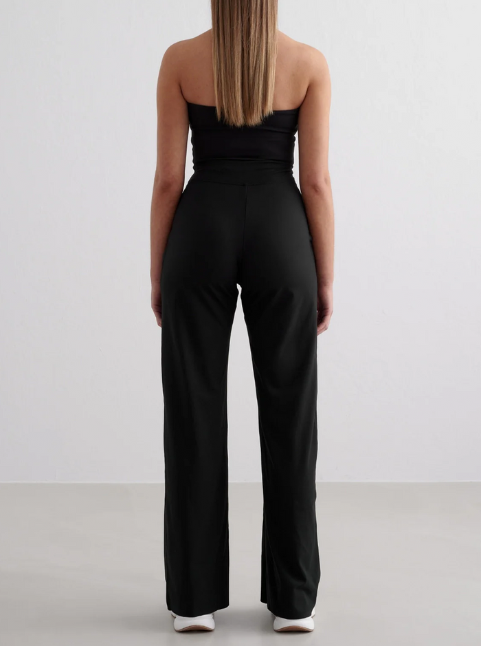 Black Sense Wide Pants in Black