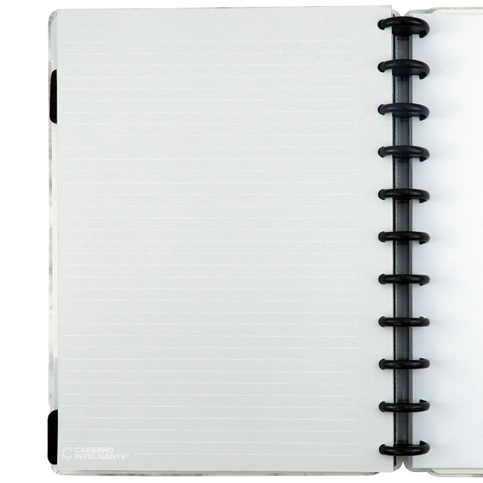 Folha pautada de linha branca no Caderno Deluxe Special Edition Bianco, tamanho Grande.