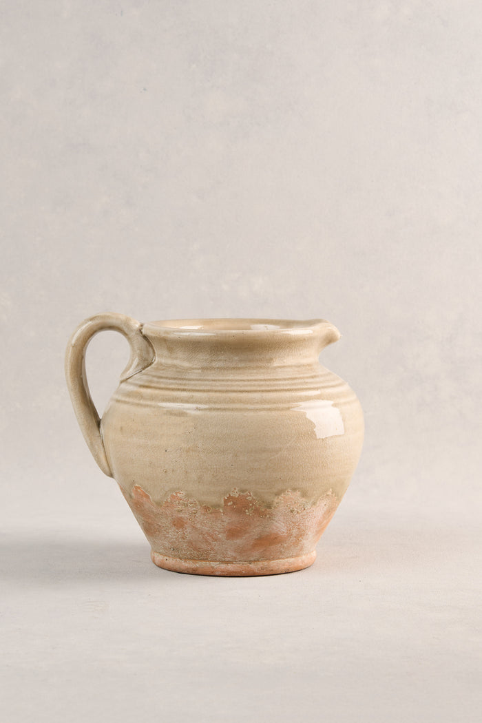 Chari Jug