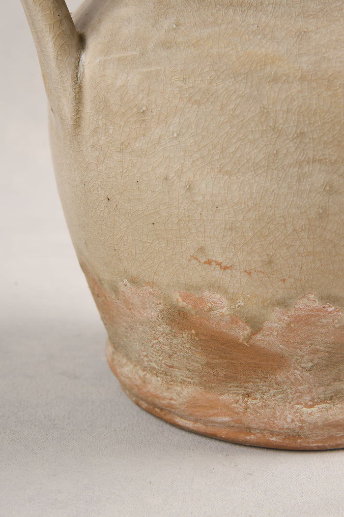 Chari Pot