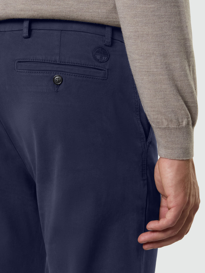 Navy blue / 44