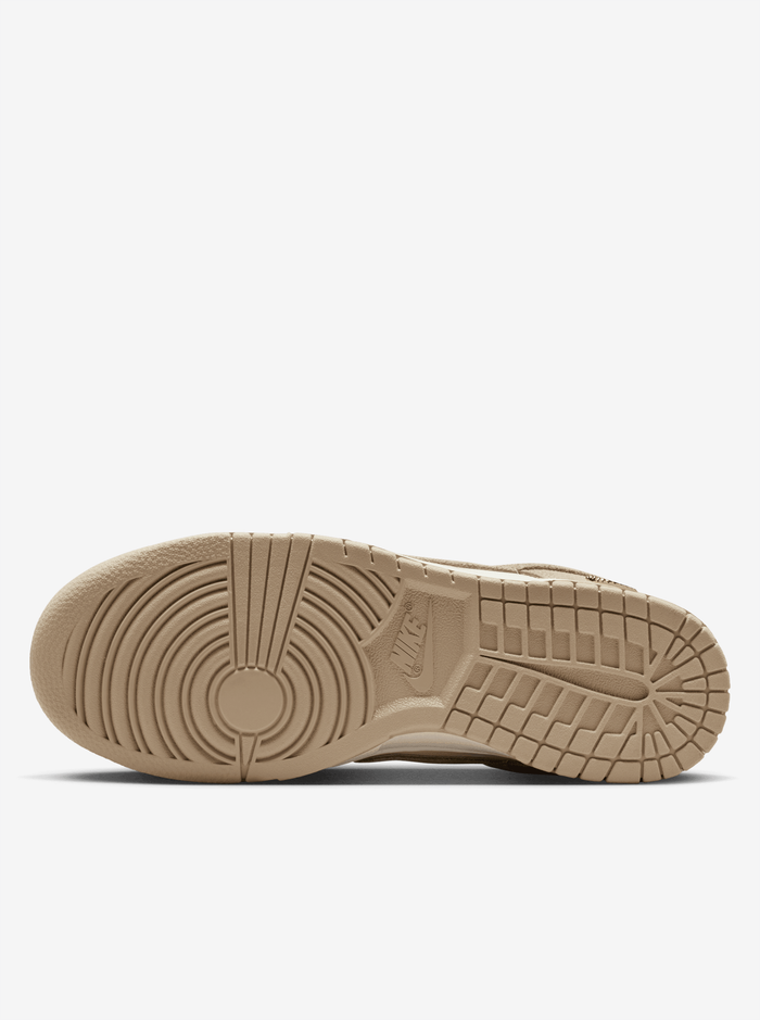 Dunk Low SE Womens