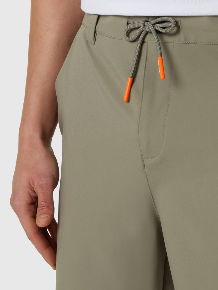 5 | Mossy green | regular-fit-short-trouser-470009