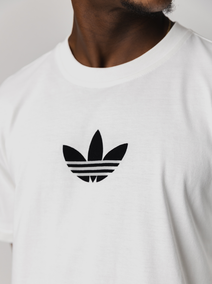 Loose 2000s Cali Tee