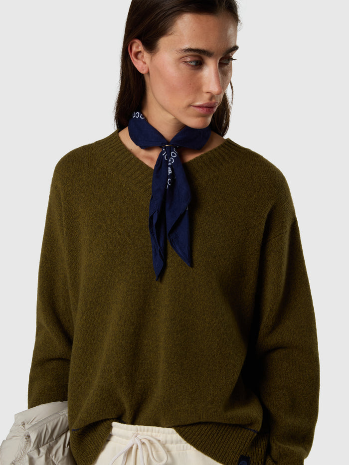 2 | Olive night | v-neck-7-gg-knitwear-095564