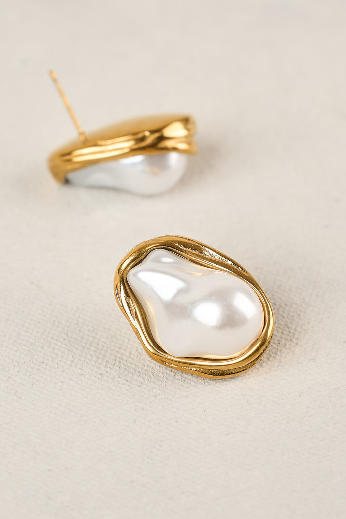 Organic Shaped Earrings - Gold