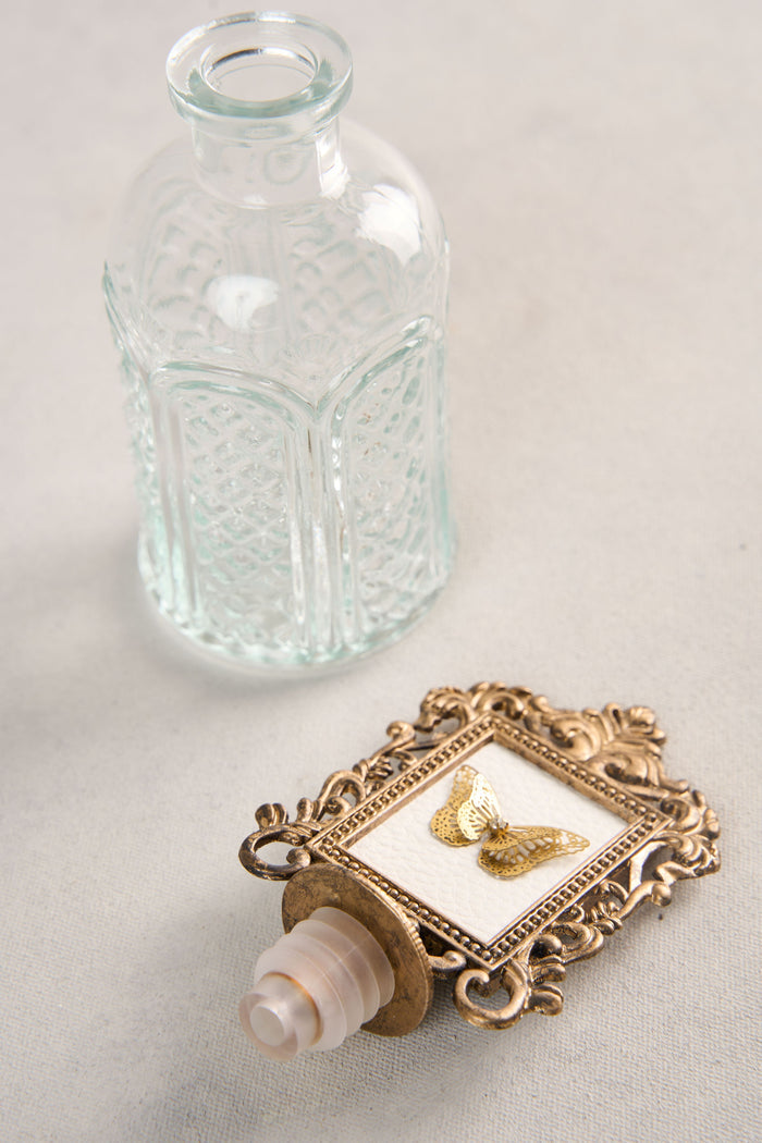 Pandora Bottle With Frame