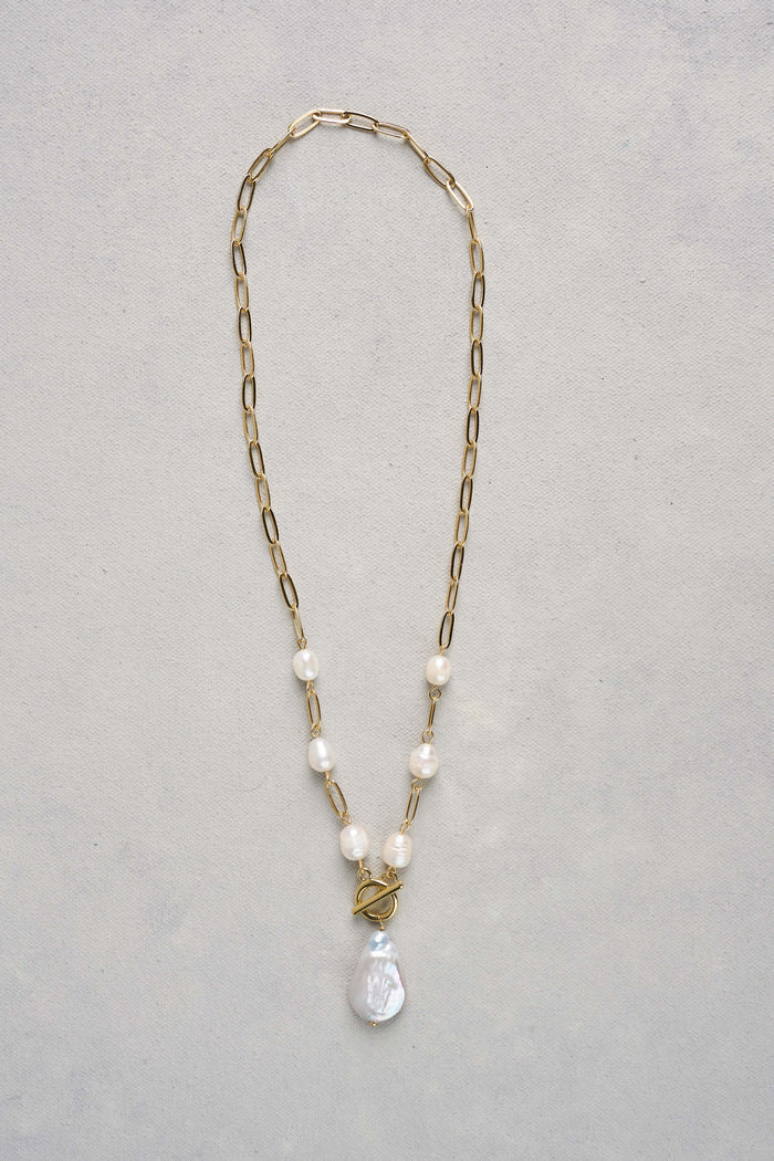 Pearl Pendant Necklace - Gold