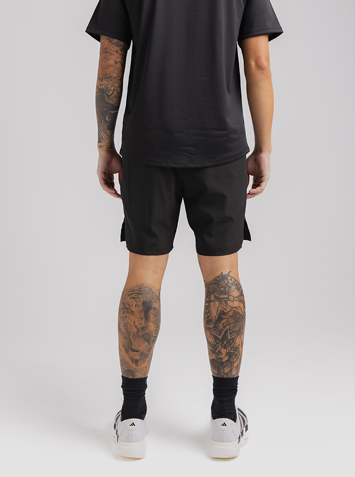 Performance Short 7" in Black