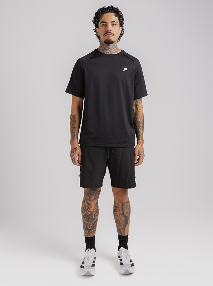 Performance Short 7" in Black