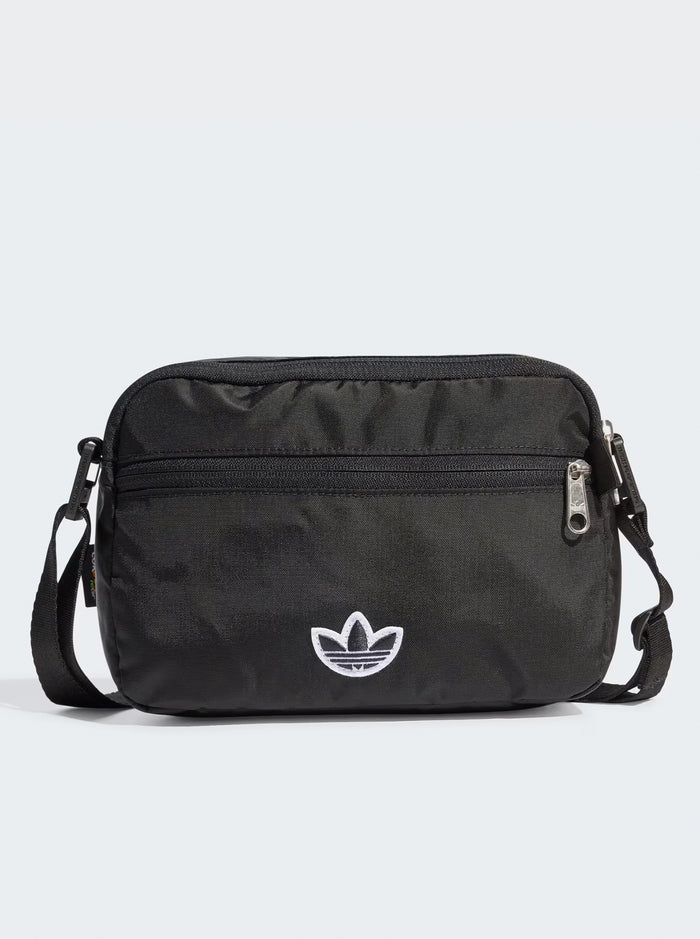 Premium Essentials Small Airliner