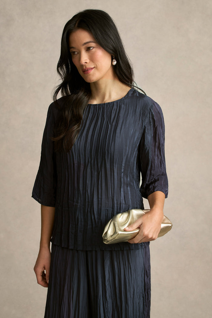 Round Clutch - Metallic Gold