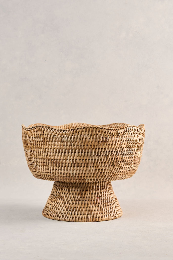 Scalloped Ratton Bowl on Stand