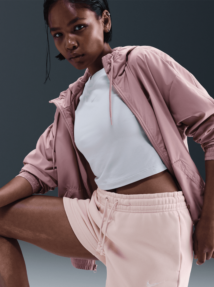 Sportswear Phoenix Fleece Mid-Rise 4" Shorts