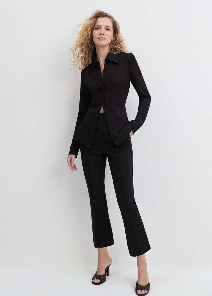 black ponte