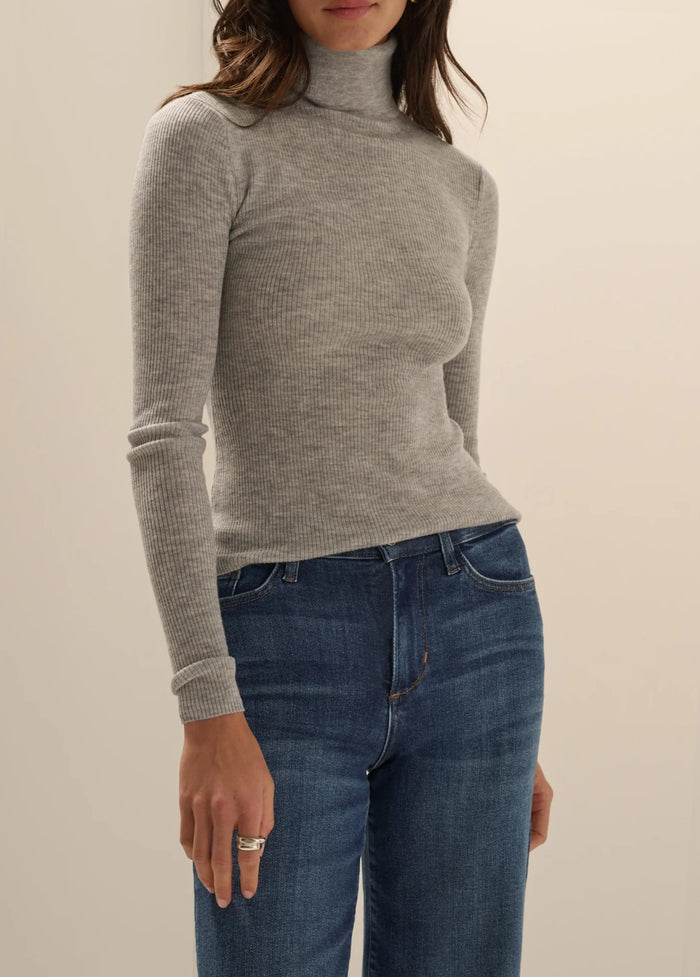 THE AMELIA LONG SLEEVE TOP