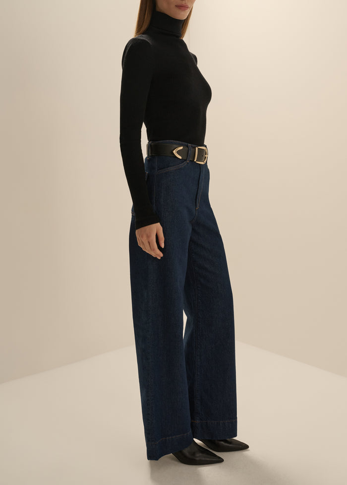 THE AMELIA LONG SLEEVE TOP