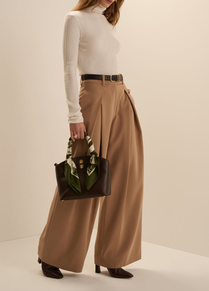 THE BE YOUR GIRL TOP