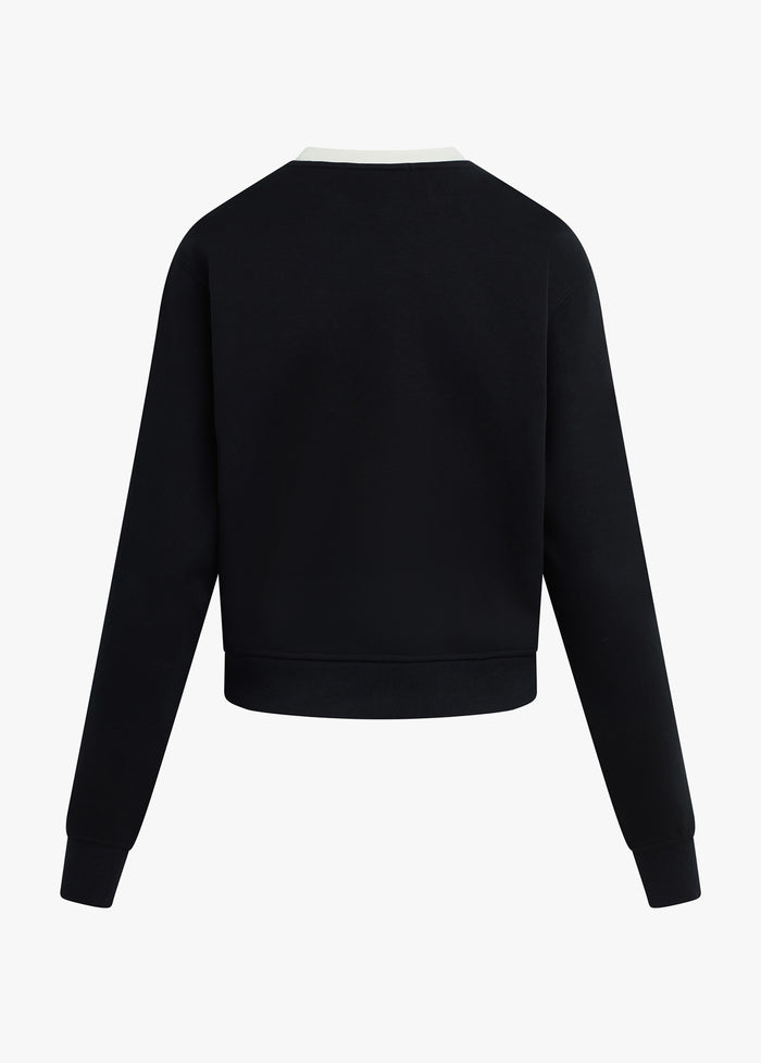 THE COLLEGIATE CHEST CLASSIC SWEATSHIRT