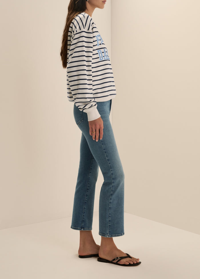 THE COLLEGIATE CLASSIC SWEATSHIRT