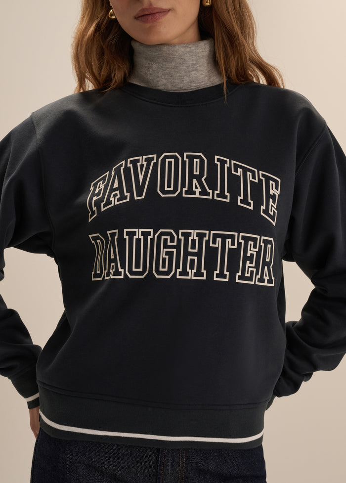 THE COLLEGIATE SPORT CLASSIC SWEATSHIRT