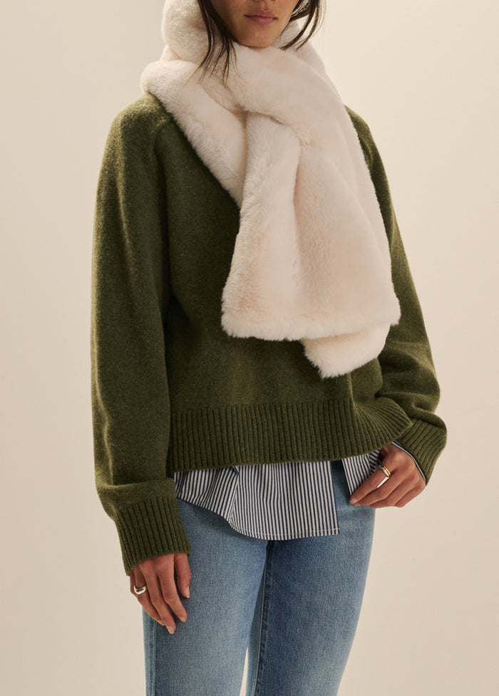 THE COZY LOOP SCARF