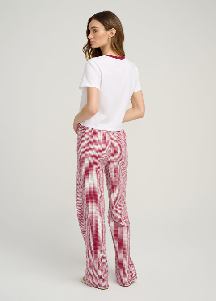 THE CROPPED SIGNATURE CHEST LOGO TEE