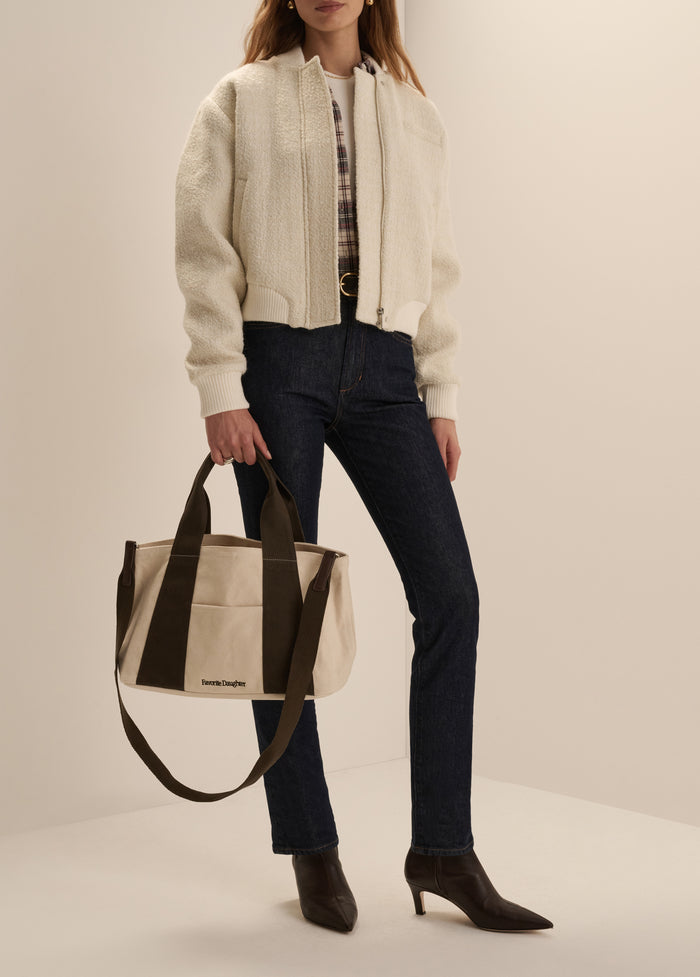 THE DAILY TOTE