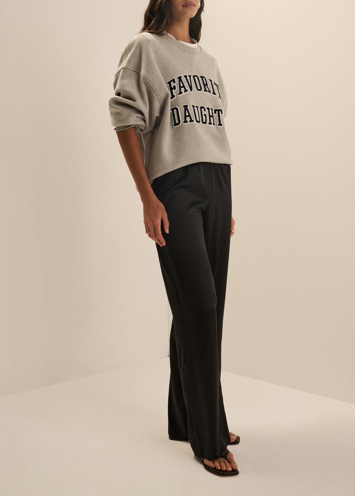 THE EMBROIDERY COLLEGIATE SWEATSHIRT