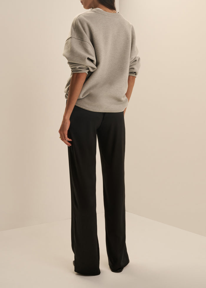 THE EMBROIDERY COLLEGIATE SWEATSHIRT