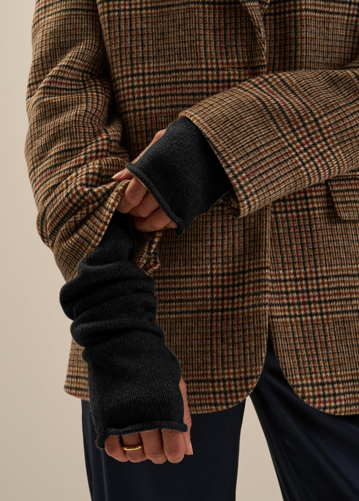 THE EVERYDAY ARMWARMER