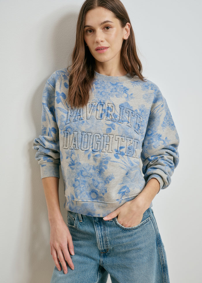 THE FAVORITE CLASSIC EMBOSSED SWEATSHIRT