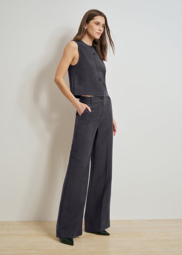 THE FINE LINE TOP