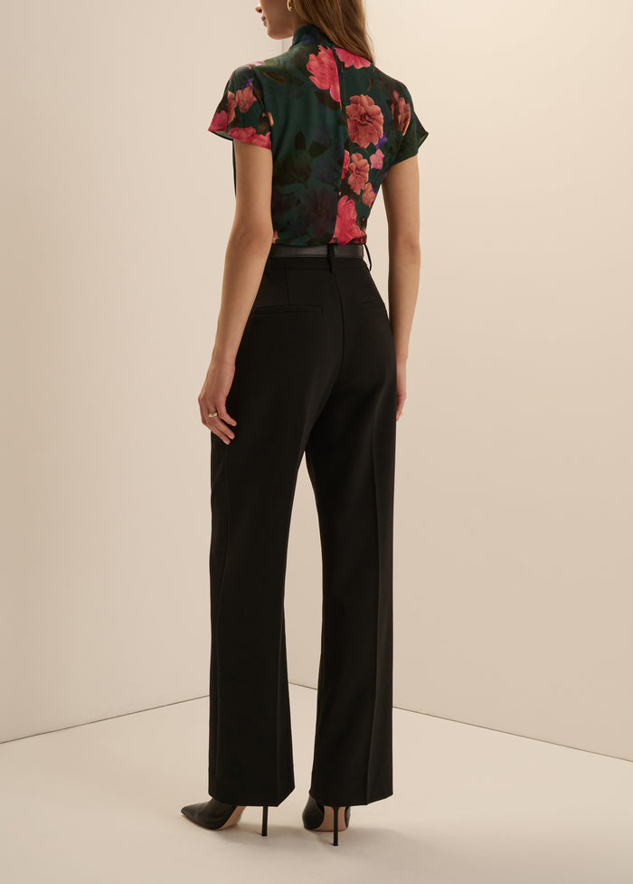 THE GRACEFUL TOP