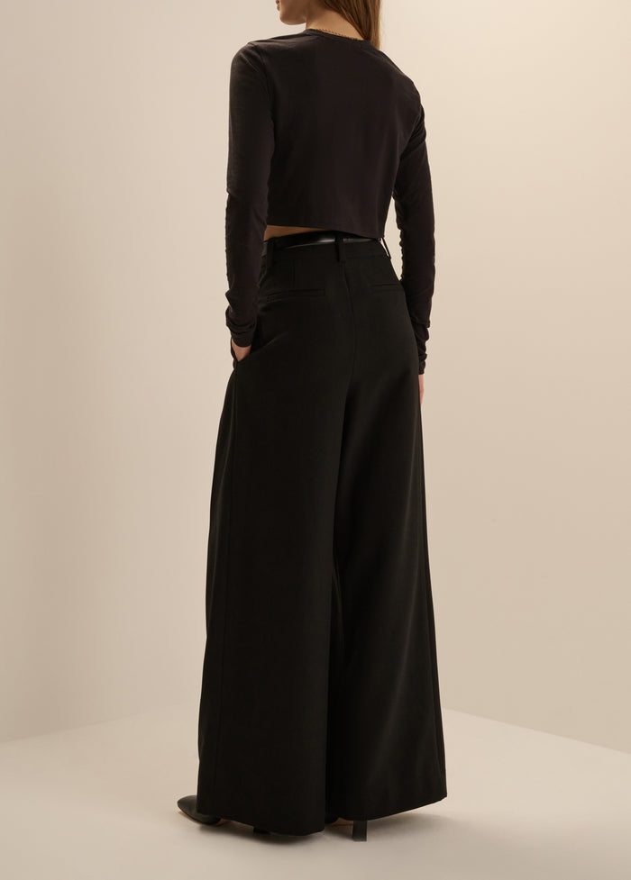 THE LONG SLEEVE LAURA CROP TOP