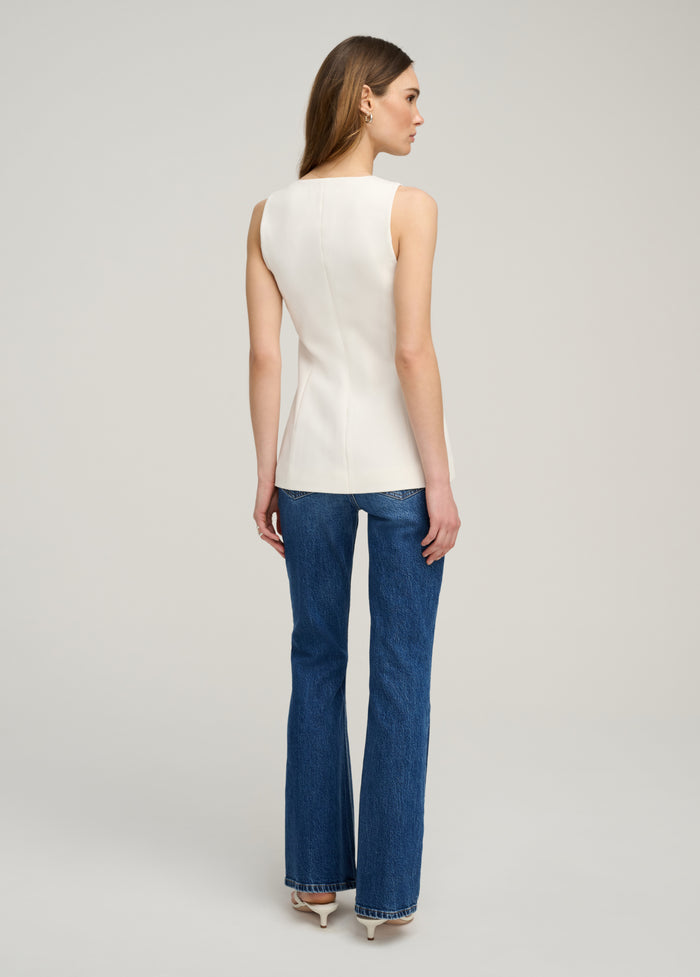 THE LONGLINE VEST