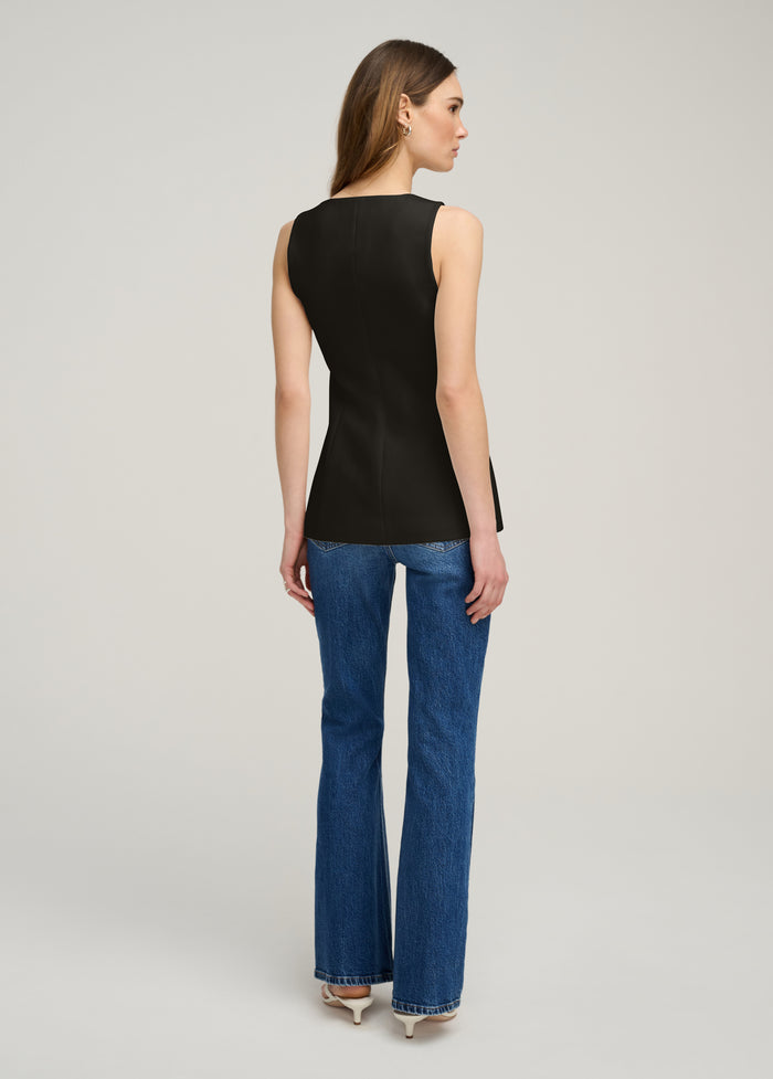 THE LONGLINE VEST