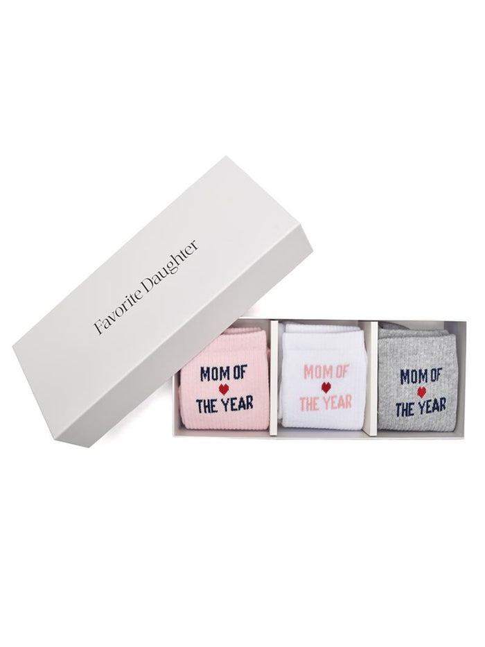 THE MOM OF THE YEAR HEART SOCK BOX SET