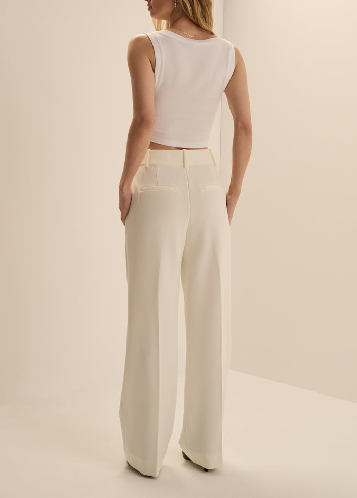 THE PETITE FAVORITE PANT