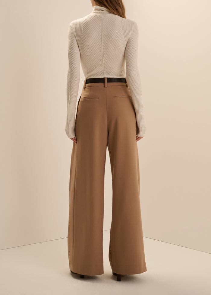 THE PLEATS FOR DAYS PANT