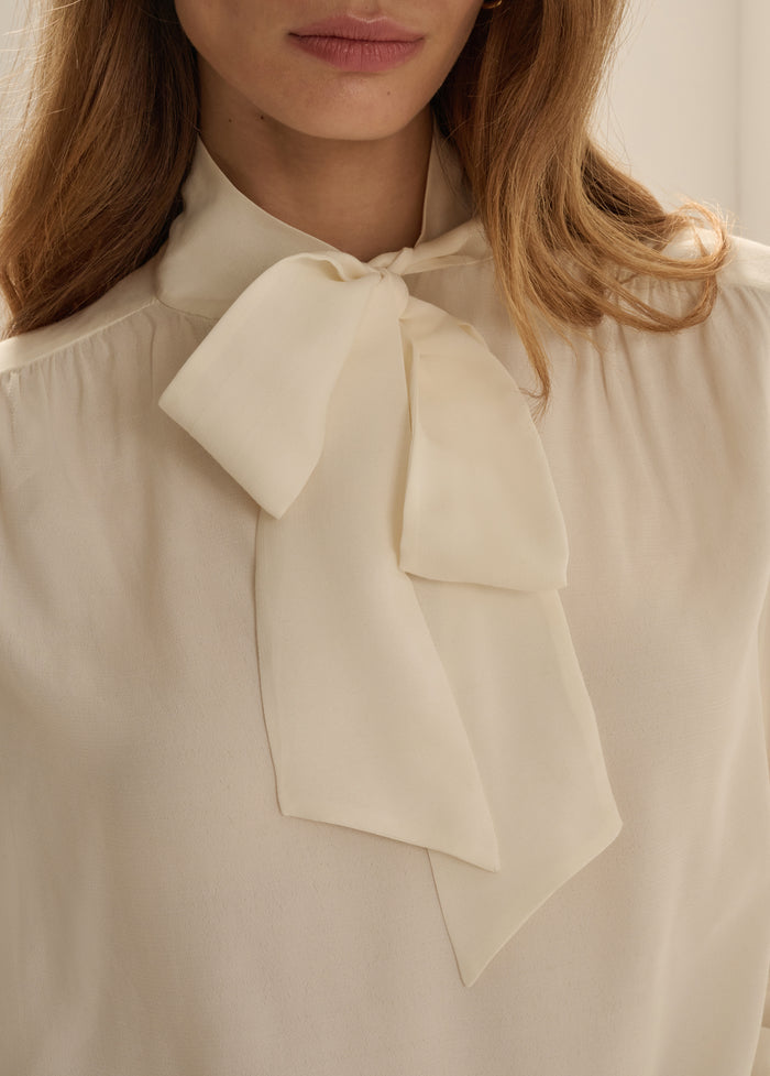 THE SIMONE BLOUSE