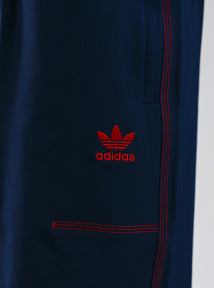 Trefoil Essentials Shorts