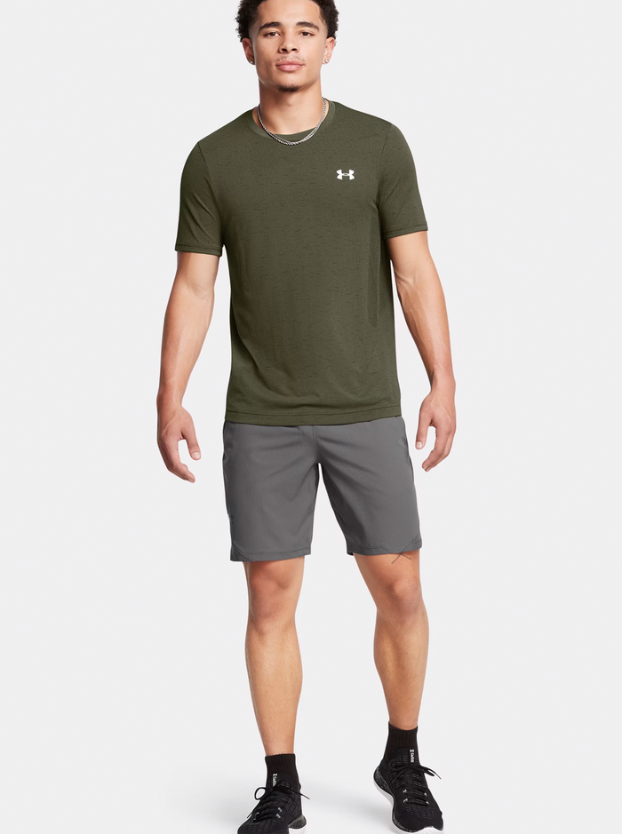 Vanish Woven 8" Shorts