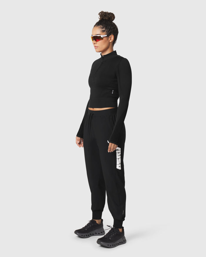 W112. Seamless Quarter Zip - Black