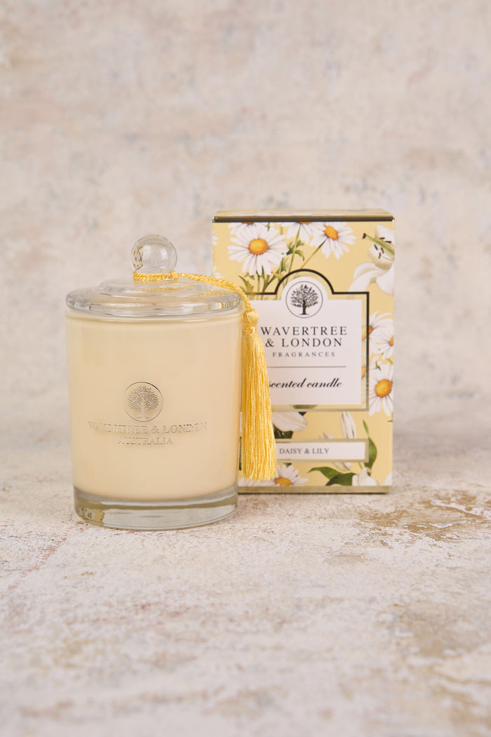 Wavertree Daisy and Lily Candle